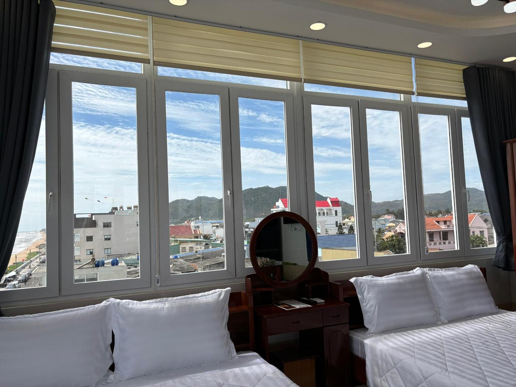 Khach San A68 Hotell Long My Exteriör bild